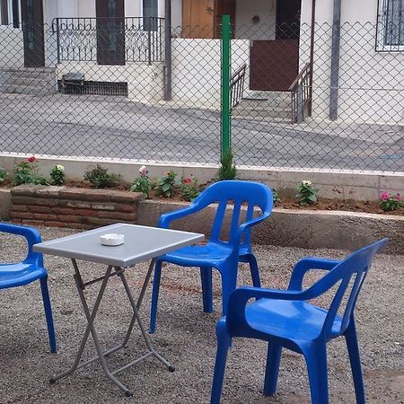 Guest House Madonna Tiflis Dış mekan fotoğraf