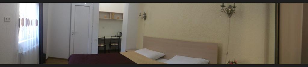Guest House Madonna Tiflis Dış mekan fotoğraf