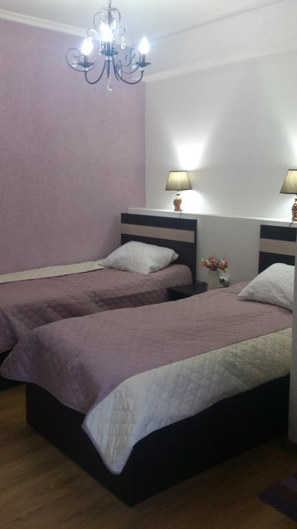 Guest House Madonna Tiflis Dış mekan fotoğraf