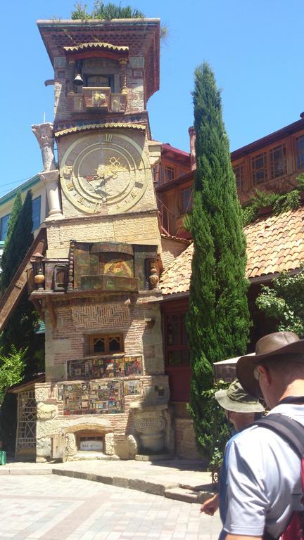 Guest House Madonna Tiflis Dış mekan fotoğraf