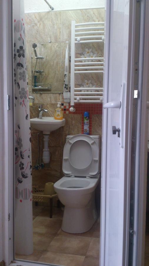 Guest House Madonna Tiflis Dış mekan fotoğraf